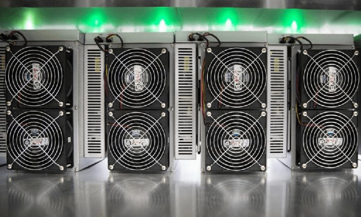 
			IREN планирует увеличить вычислительные мощности на 50% и готовится к размещению акций на рынке		